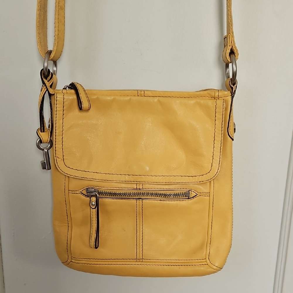 Vintage Fossil Yellow Leather Crossbody Bag